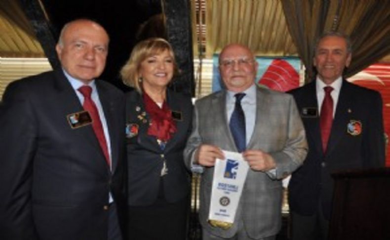 Bostanlı Rotary'den Arkas'a hizmet ödülü